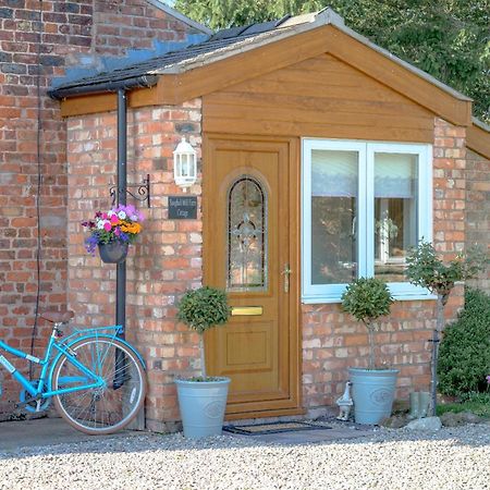 Saughall Mill Farm Cottage Chester Zewnętrze zdjęcie